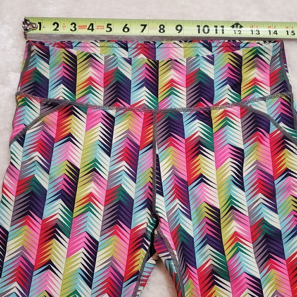 Fabletics Lima Capri Max-Compression Colorful Leggings, Size Medium- - Picture 9 of 12
